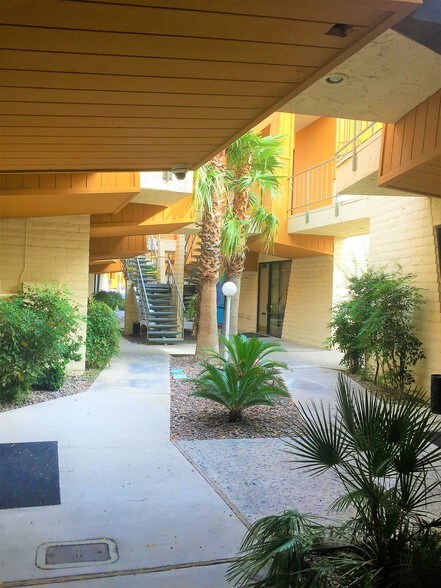 More Photos Of 1700 E Desert Inn Rd, Las Vegas Office Residential For Lease