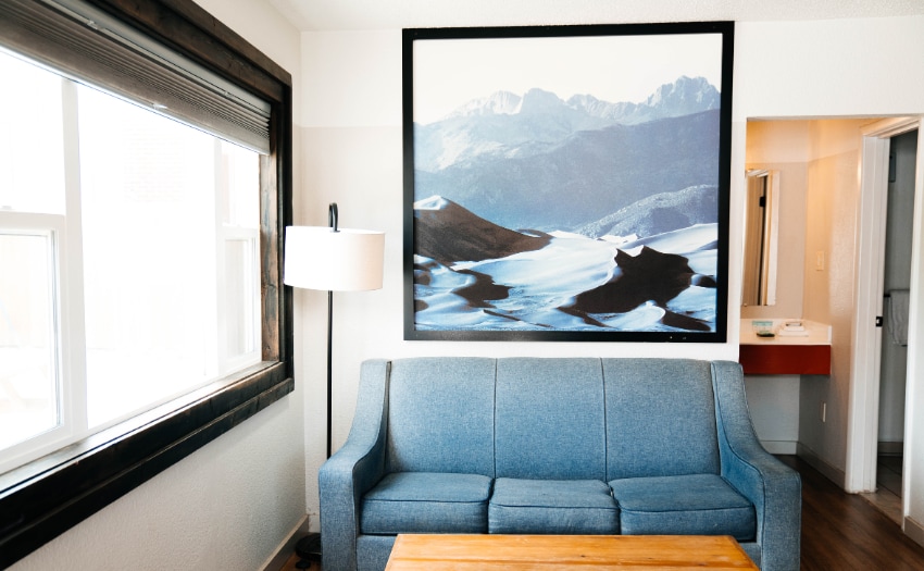 More Photos Of 525 W Rainbow Blvd, Salida Hotel For Sale