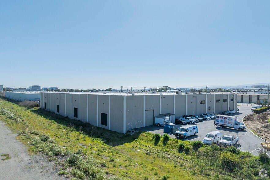 More Photos Of 233 E Harris Ave, South San Francisco Manufacturing For Lease