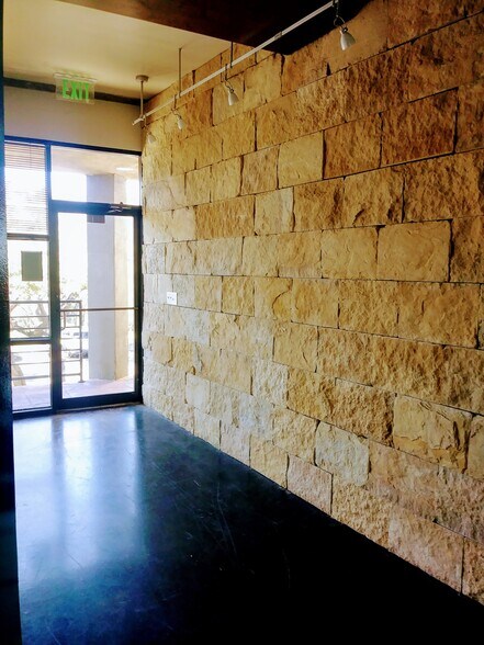 More Photos Of 3345 Bee Caves Rd, Austin Office For Lease