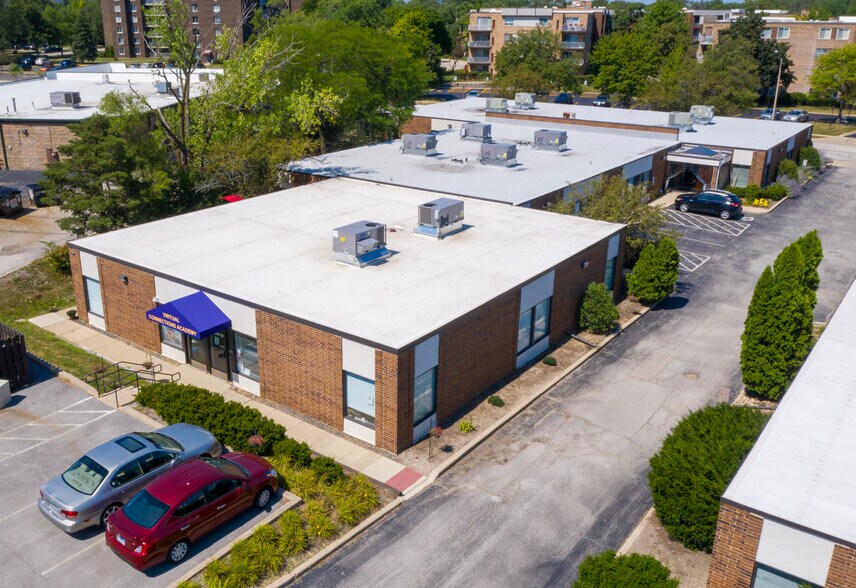 More Photos Of 865-909 E Wilmette Rd, Palatine Medical For Lease