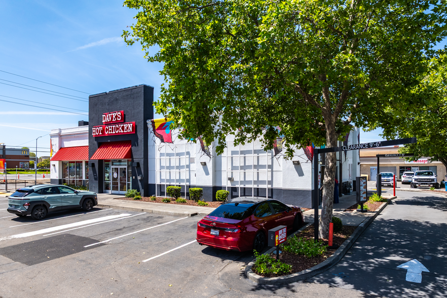 More Photos Of 3409 Arden Way, Sacramento Fast Food For Sale