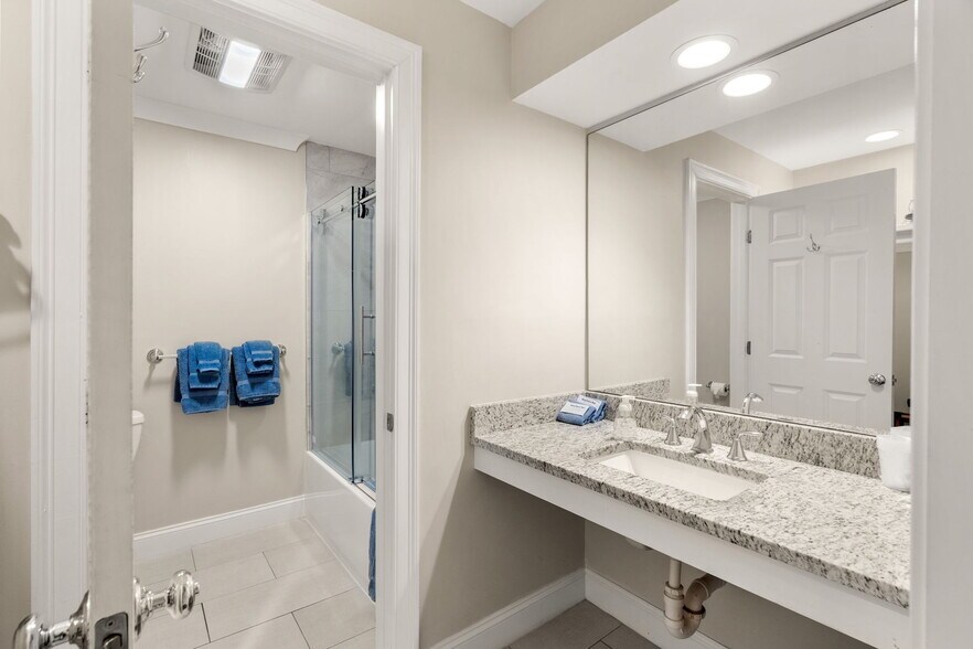 More Photos Of 175 Bridge Rd, Salisbury Hotel For Sale