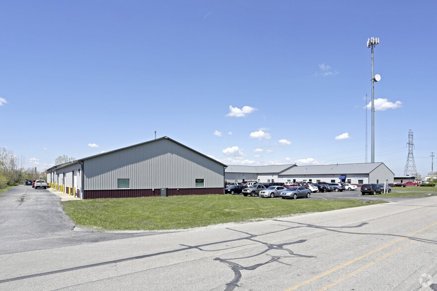 Primary Photo Of 8762 Louisiana St, Merrillville Warehouse For Lease