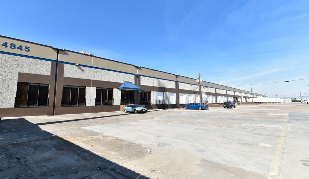 More Photos Of 4845 Homestead Rd, Houston Warehouse For Lease