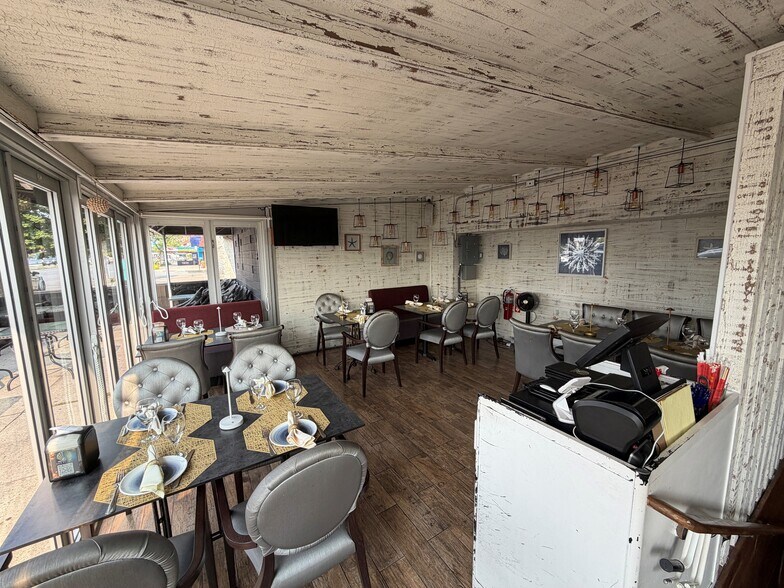 More Photos Of 2001-2027 Emmons Ave, Brooklyn Restaurant For Lease