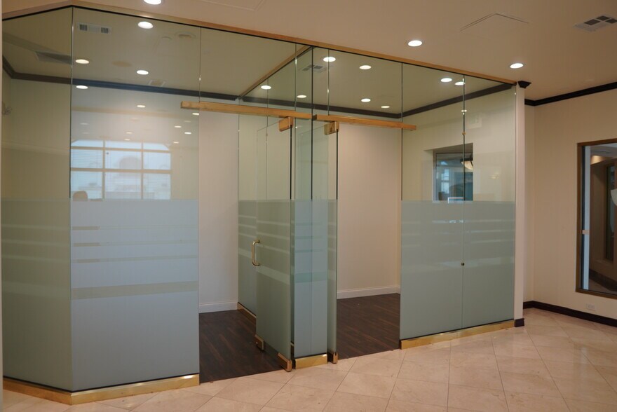 More Photos Of 227 W Valley Blvd, San Gabriel Unknown For Lease