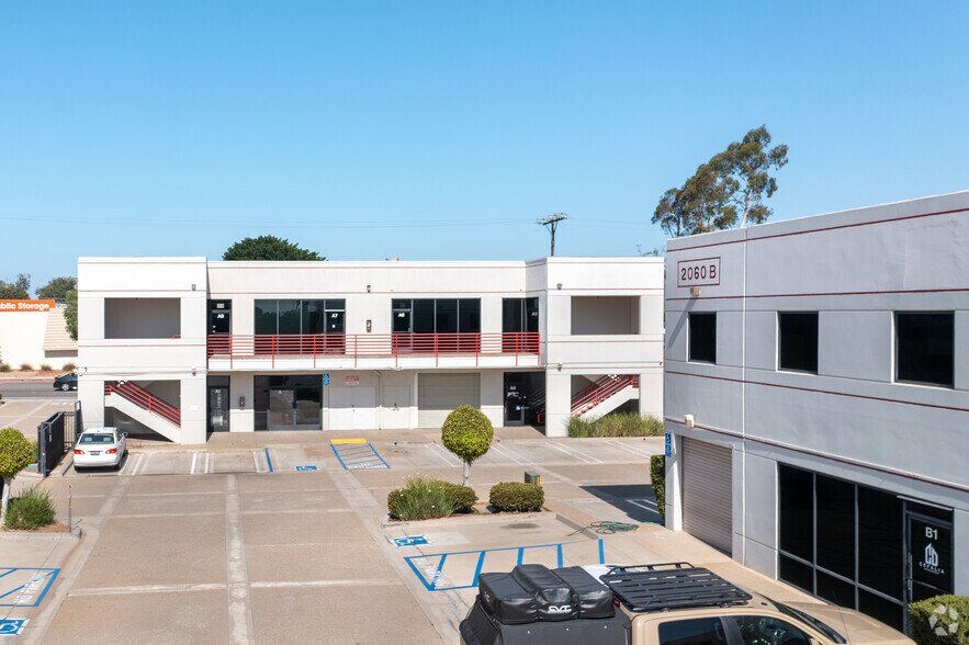 More Photos Of 2060-2060A Placentia Ave, Costa Mesa Flex For Lease