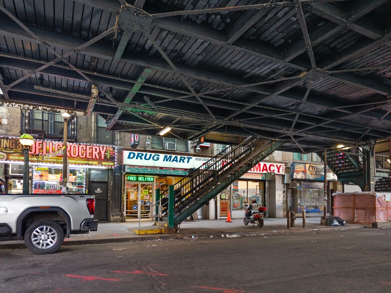 More Photos Of , Brooklyn General Retail For Sale