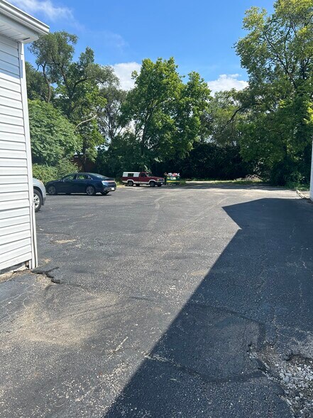 More Photos Of 546 E Dixie Dr, West Carrollton Bar For Sale