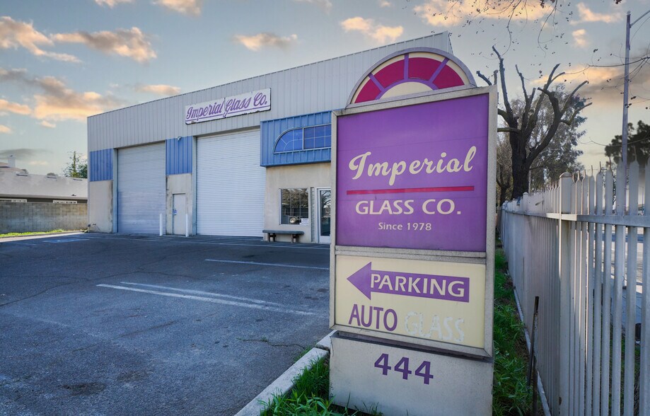 More Photos Of 444 N 1st St, Fresno Freestanding For Sale