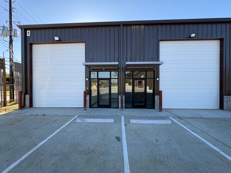More Photos Of 12338 Spring Cypress Rd, Tomball Unknown For Lease