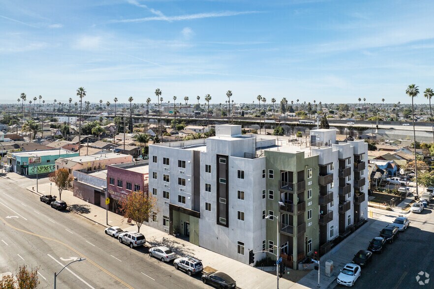 More Photos Of 6501-6505 S Broadway, Los Angeles Apartments For Sale