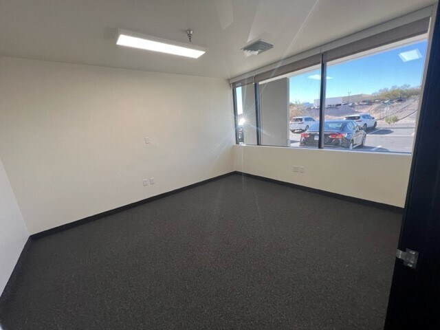 More Photos Of 5740 Arville St, Las Vegas Warehouse For Lease