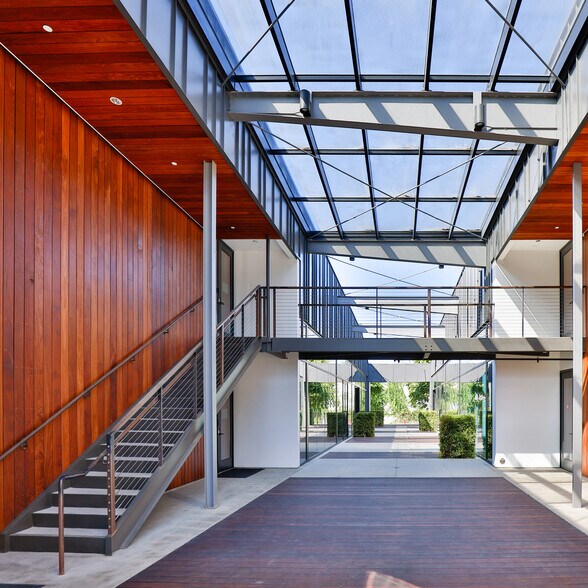 More Photos Of 2030 E Maple Ave, El Segundo Loft Creative Space For Sale