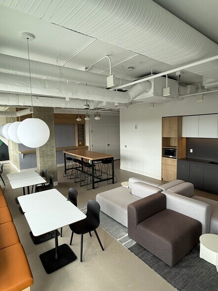 More Photos Of 8250 Manitoba St, Vancouver Flex For Lease