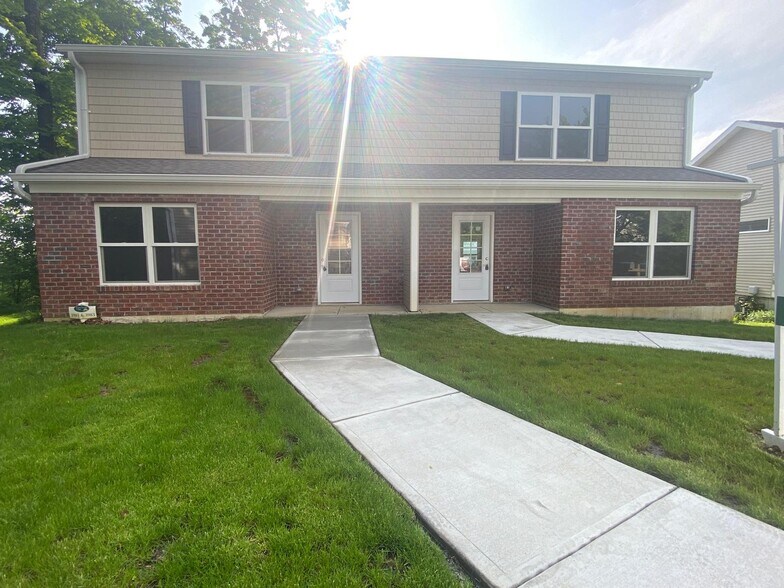 More Photos Of , Cincinnati Multifamily For Sale