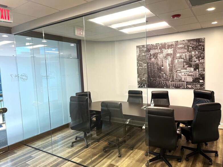 More Photos Of 600 Enterprise Dr, Oak Brook Medical For Lease