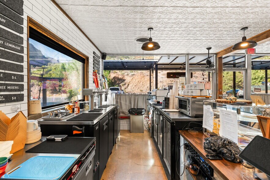 More Photos Of 28192 Silverado Canyon Rd, Silverado General Retail For Sale