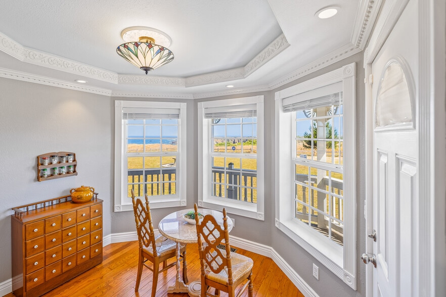 More Photos Of 19351 Del Mar Dr, Fort Bragg Specialty For Sale