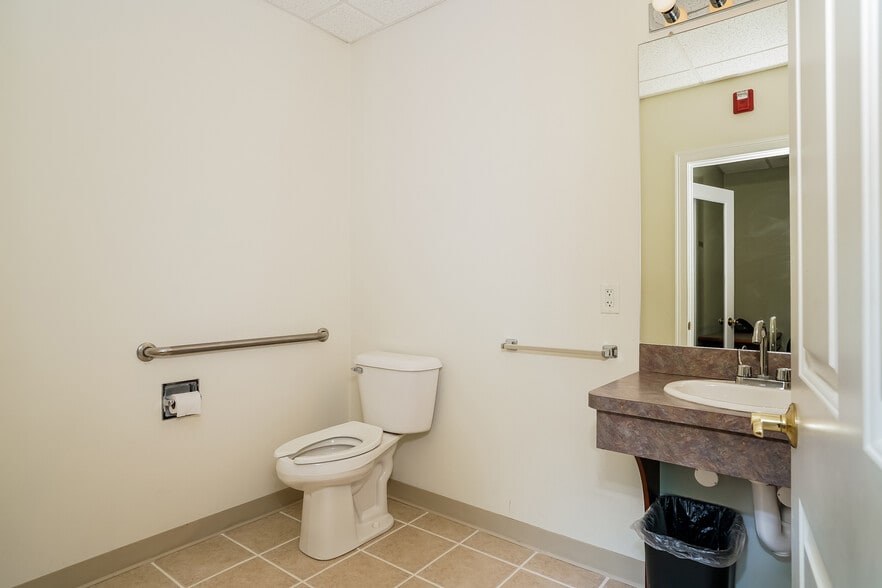 More Photos Of 100 Schoosett St, Pembroke Office For Sale