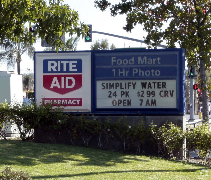 More Photos Of 1700 W Whittier Blvd, La Habra Drugstore For Lease