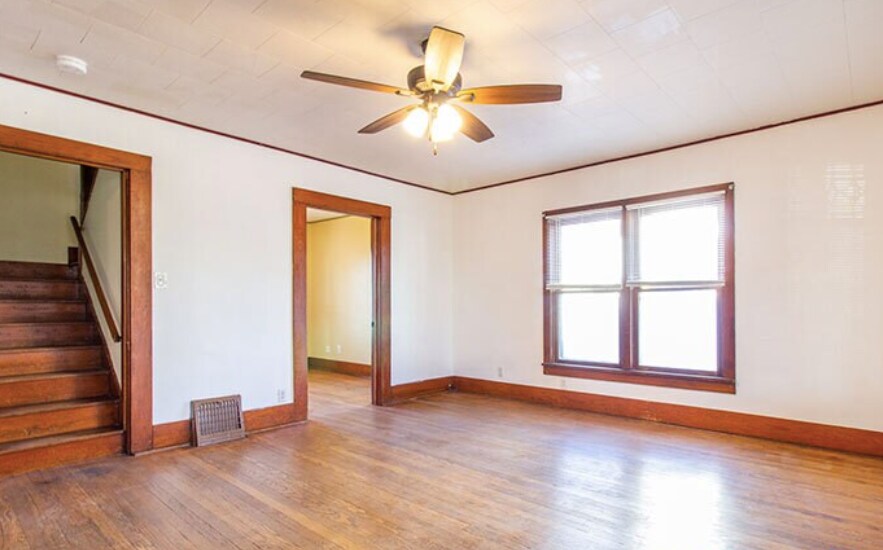 More Photos Of 731 5th Ave, Marion Land For Sale