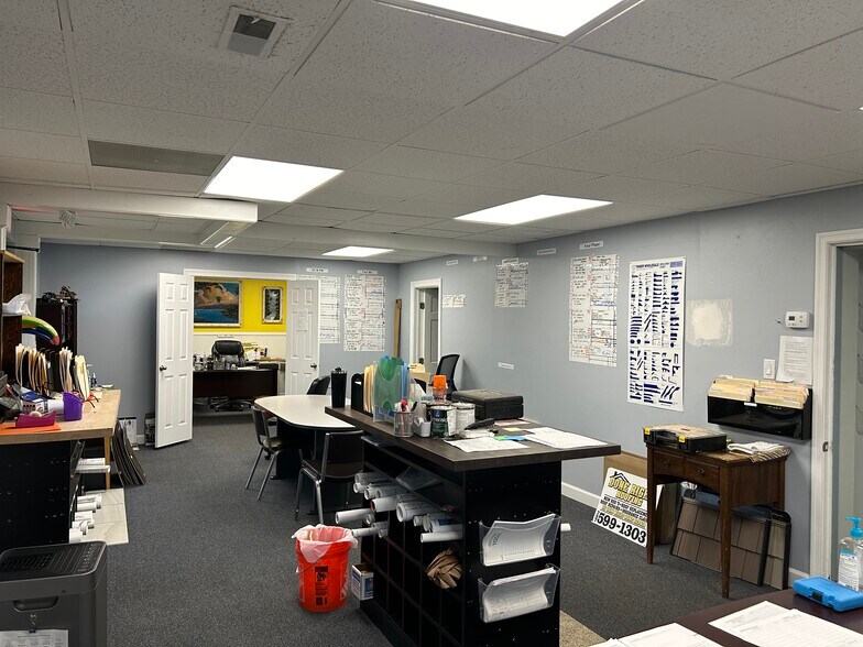 More Photos Of 610 N Armistead Ave, Hampton Service For Lease