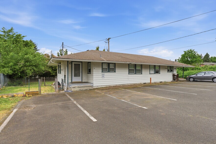 More Photos Of 22659 Pacific Hwy S, Des Moines Flex For Sale