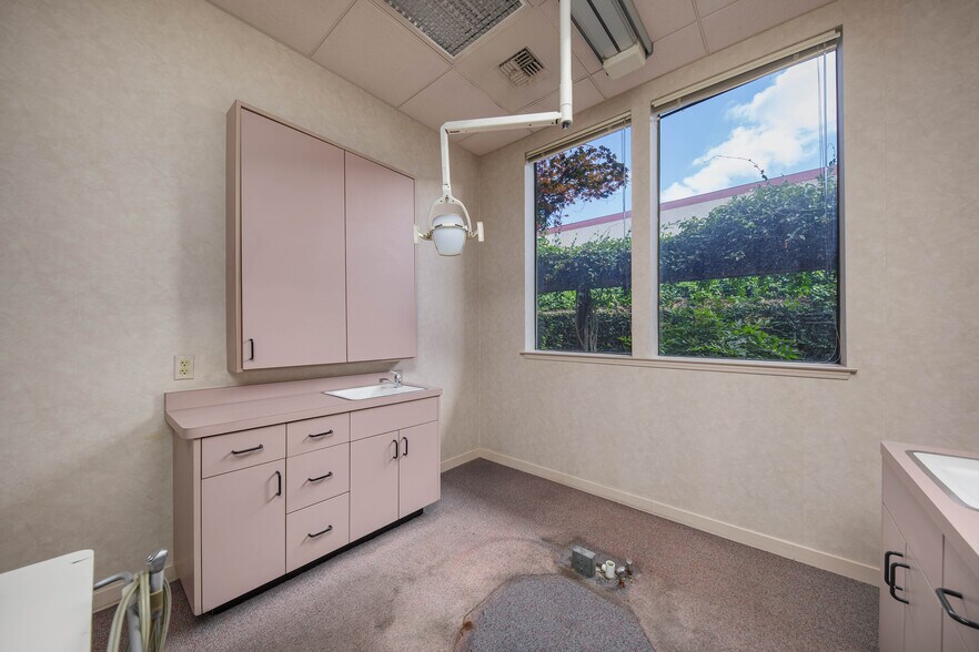 More Photos Of 756 Porter Ave, Stockton Medical For Sale