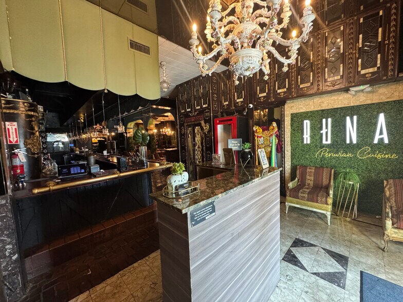 More Photos Of 219 N 21st Ave, Hollywood Storefront Retail Office For Sale