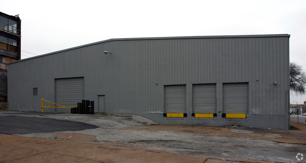More Photos Of 2800-2810 Washington Ave, Saint Louis Warehouse For Lease
