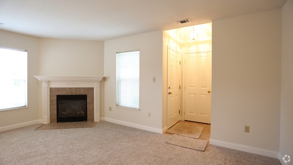 More Photos Of 210 Retreat Ln, Westerville Apartments For Sale