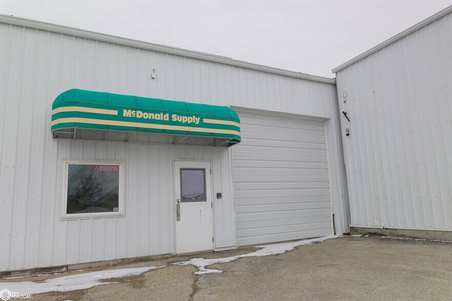 More Photos Of 1130 Broadway St, West Burlington Industrial For Lease