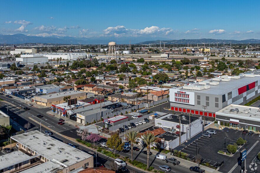 More Photos Of 9836 Atlantic Ave, South Gate Office For Sale