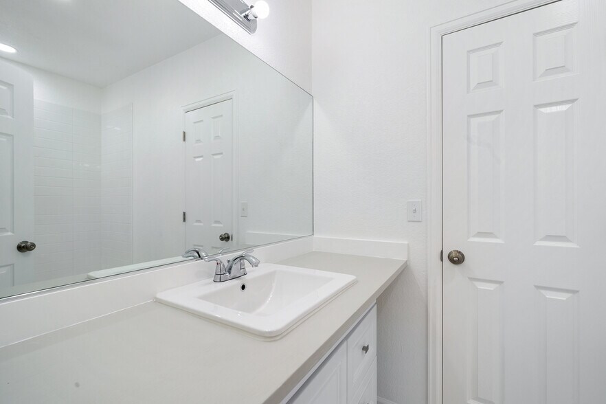 More Photos Of 3547-3607 E Uintah St, Colorado Springs Apartments For Sale