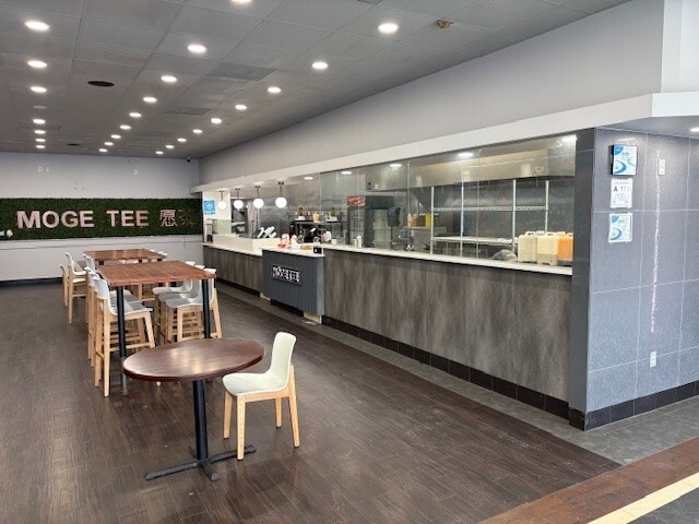 More Photos Of 948 Walker Ave, Greensboro Freestanding For Lease