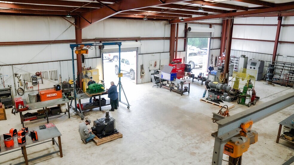 More Photos Of 510 N Craft Hwy, Chickasaw Warehouse For Sale