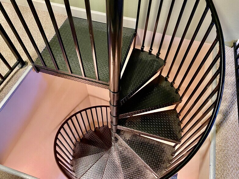 More Photos Of 910 Old Camp Rd, Lady Lake Medical For Sale