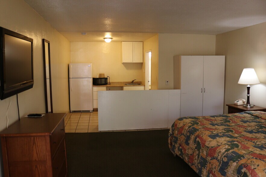 More Photos Of 2160 W Picacho Ave, Las Cruces Hotel For Sale