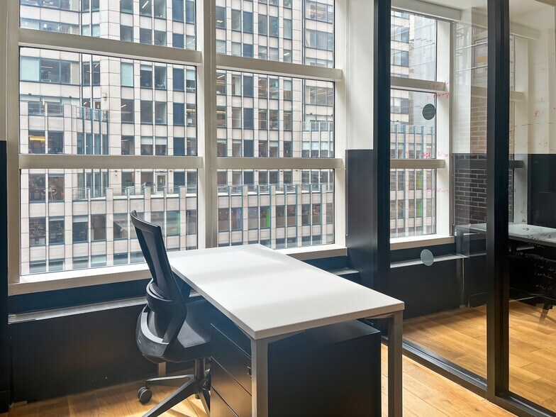 More Photos Of 142 W 57th St, New York Coworking Space