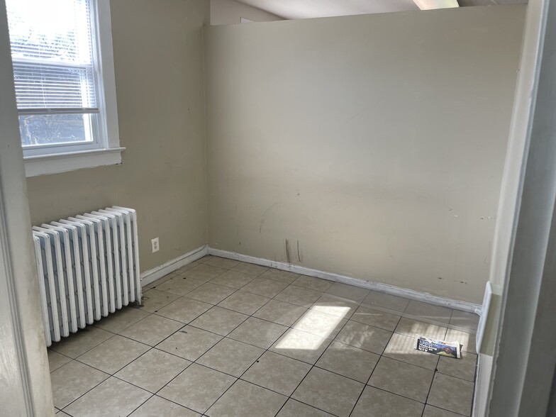 More Photos Of 2010-2012 Rhode Island Ave NE, Washington Storefront Retail Office For Lease