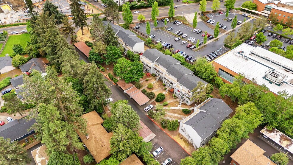 More Photos Of 9350 SW Hall Blvd, Tigard Apartments For Sale