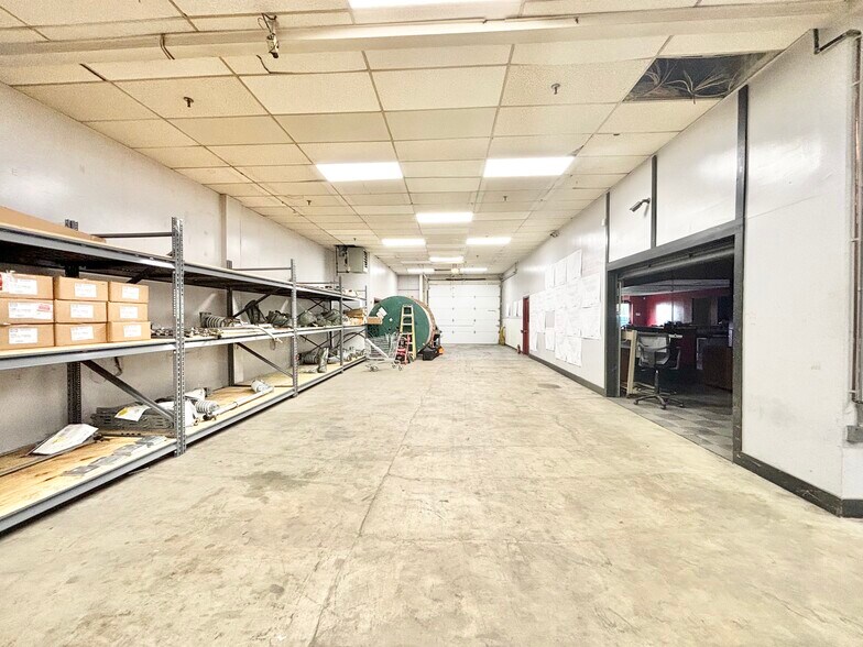 More Photos Of 20 Crescent St, Stamford Warehouse For Sale