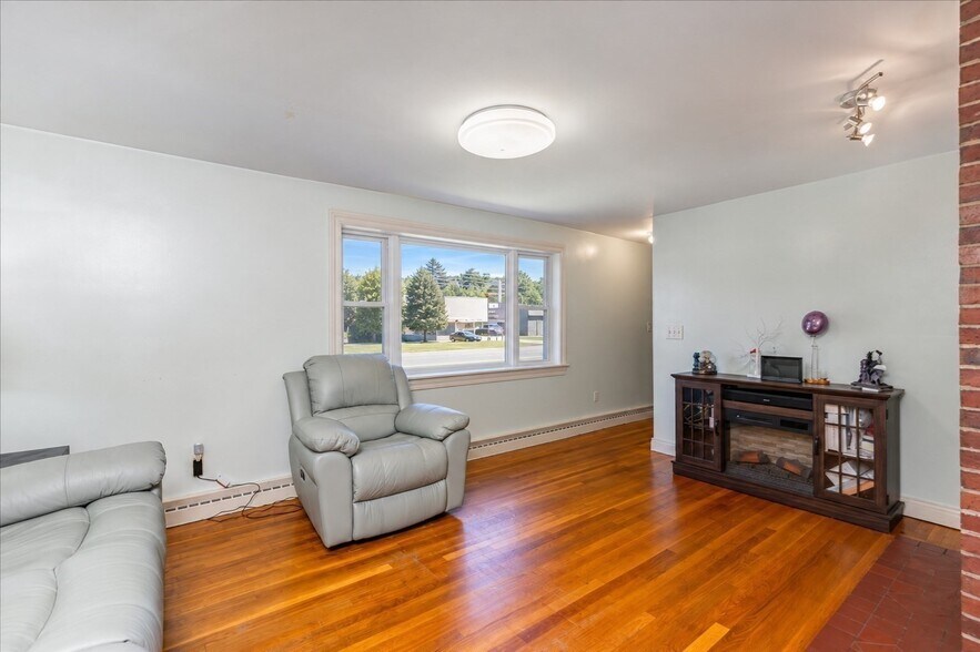 More Photos Of 57 Elm St, Salisbury Industrial For Sale