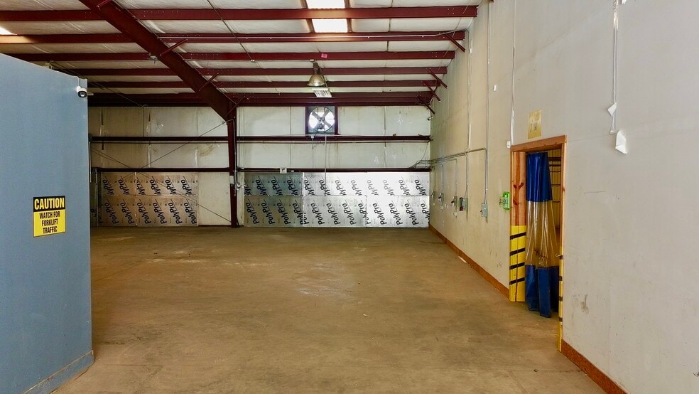 More Photos Of 41 Artley Rd, Savannah Warehouse For Lease
