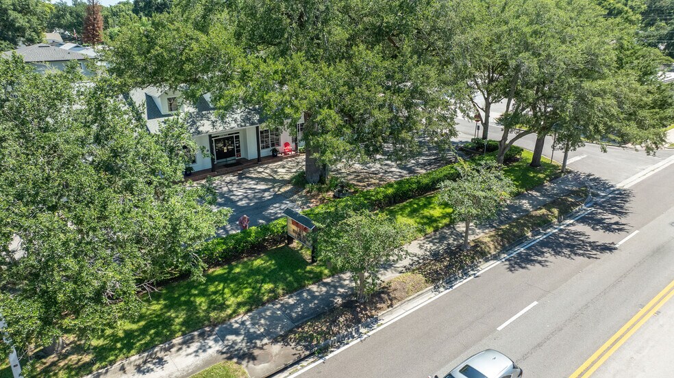 More Photos Of 2627 Curry Ford Rd, Orlando Freestanding For Lease