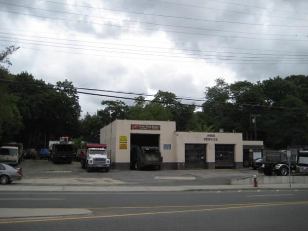 More Photos Of 73 Cedar Swamp Rd, Glen Cove Auto Repair For Sale
