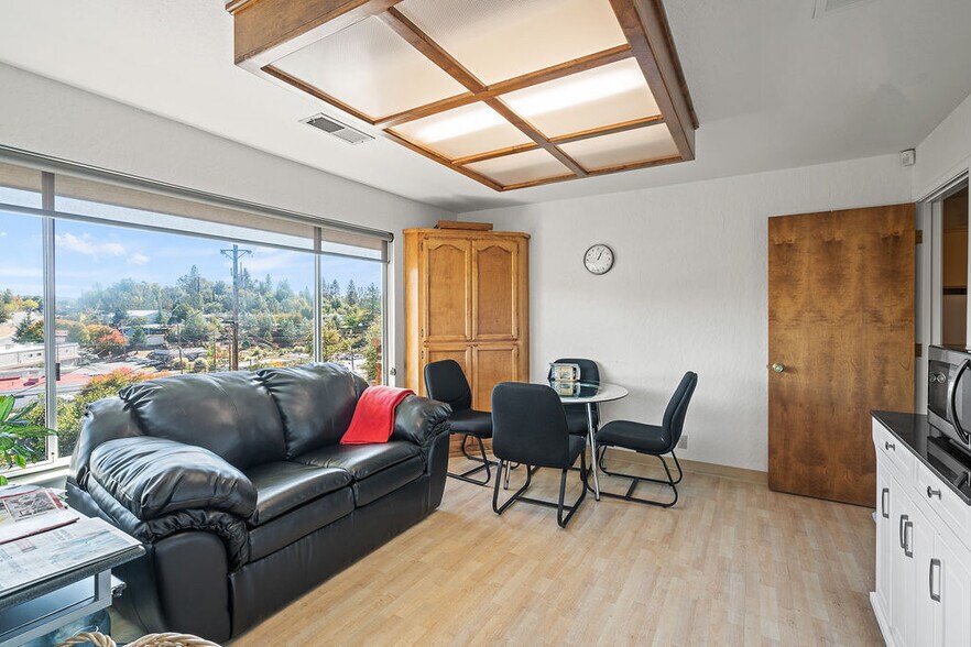 More Photos Of 2828 Easy St, Placerville Office For Sale