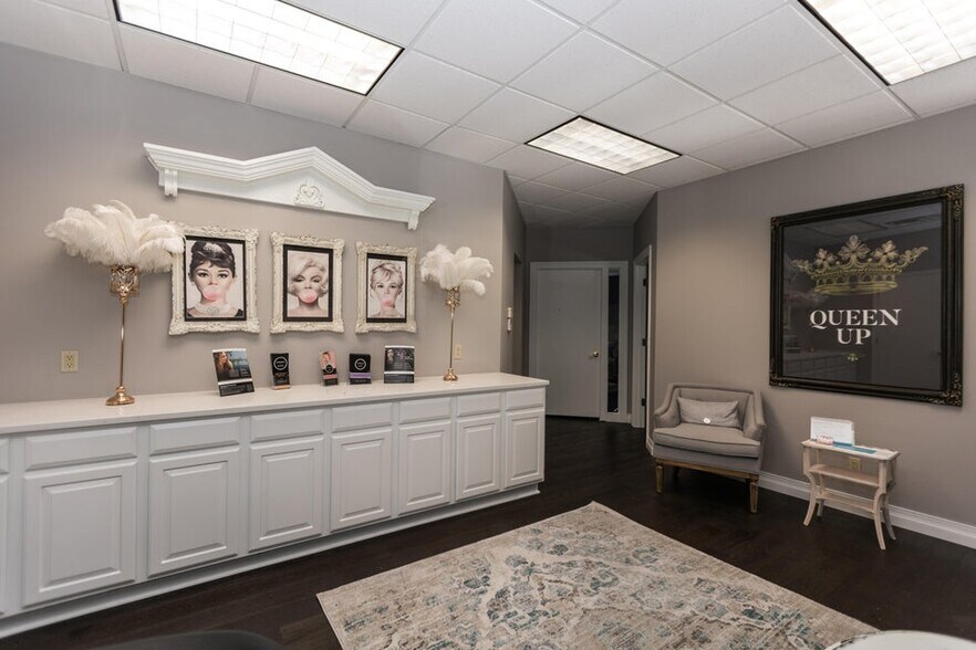 More Photos Of 3060 S Fremont Ave, Springfield General Retail For Sale